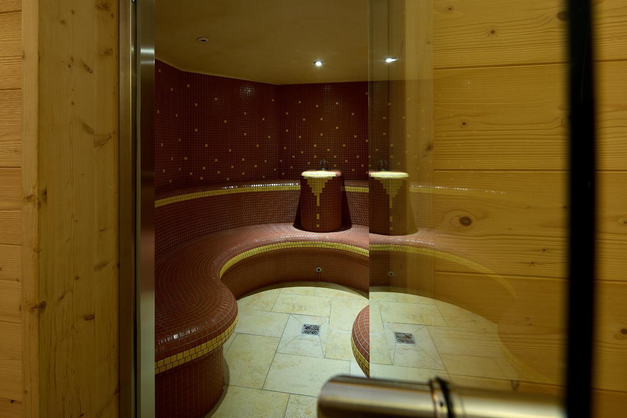 Montafon Moments Hotel Gortipohl Exterior photo
