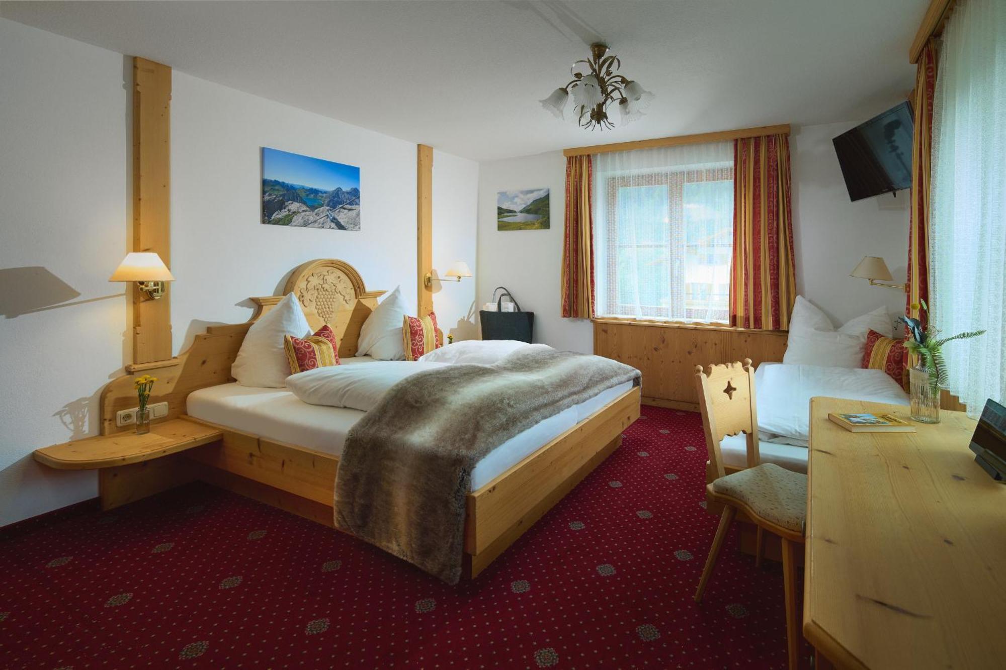 Montafon Moments Hotel Gortipohl Exterior photo